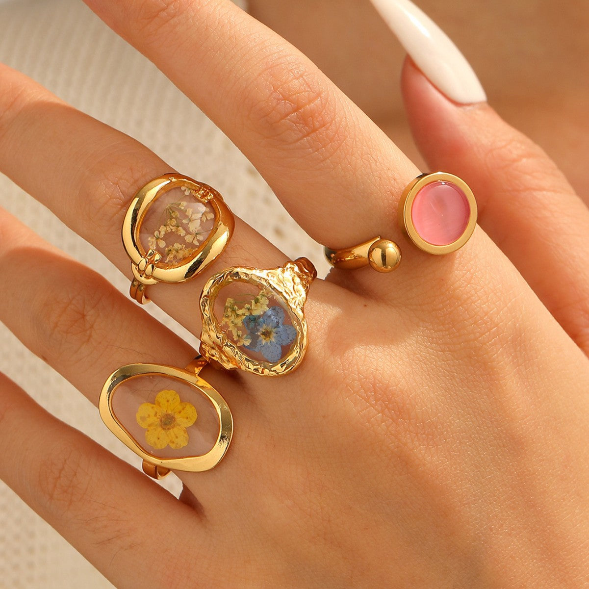 Handmade Dried Flower Niche Designer-Style Ring