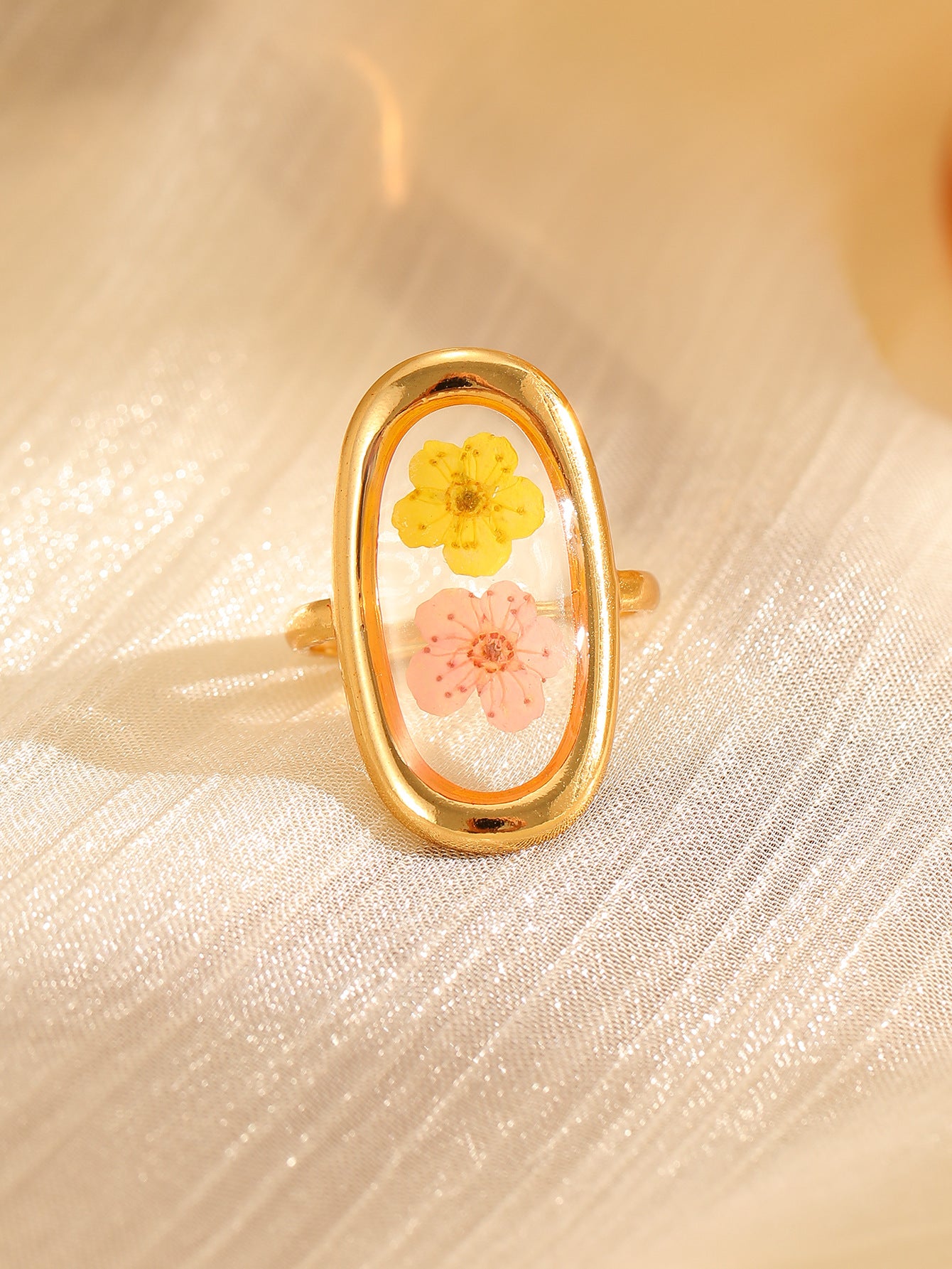 Handmade Dried Flower Niche Designer-Style Ring