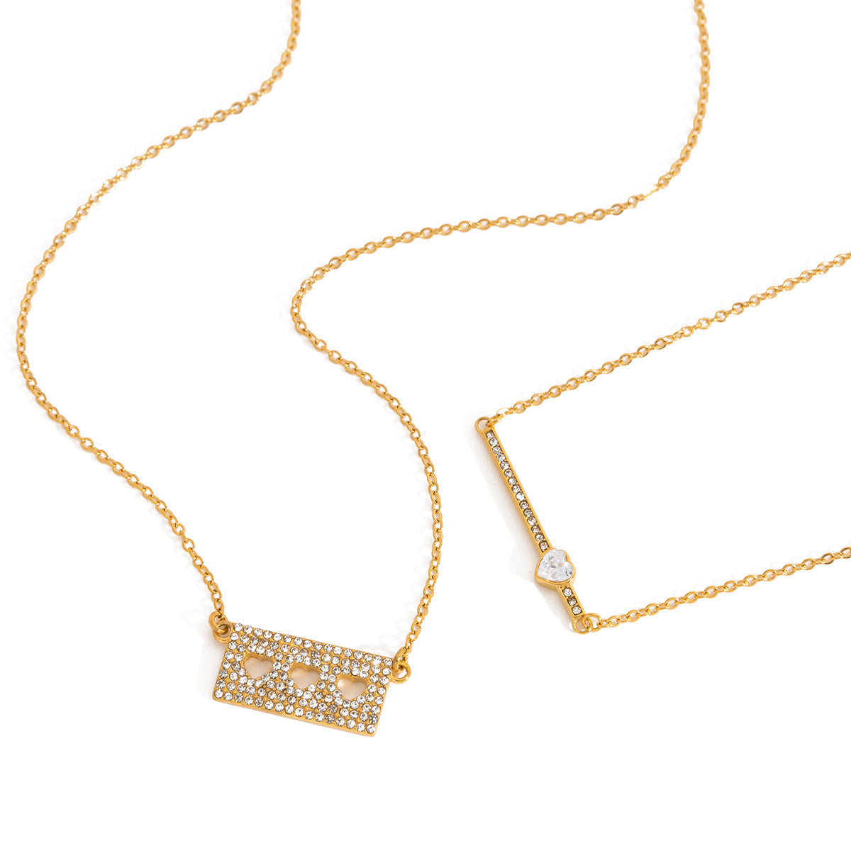 Sweet-style 18K Gold Stainless Steel Zircon Heart Necklace Simple Yet Luxurious