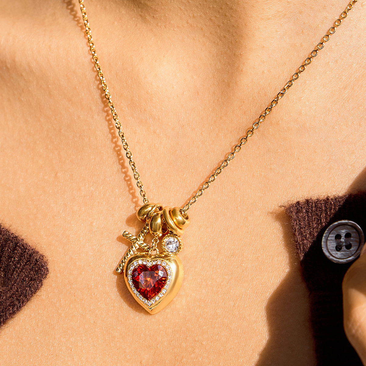 Womens Lightweight Luxury Titanium Steel Necklace With A Heart-shaped Zircon Charm