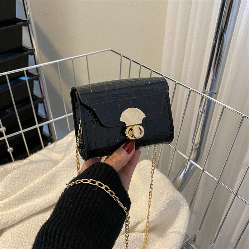 A Fashionable Crossbody Bag
