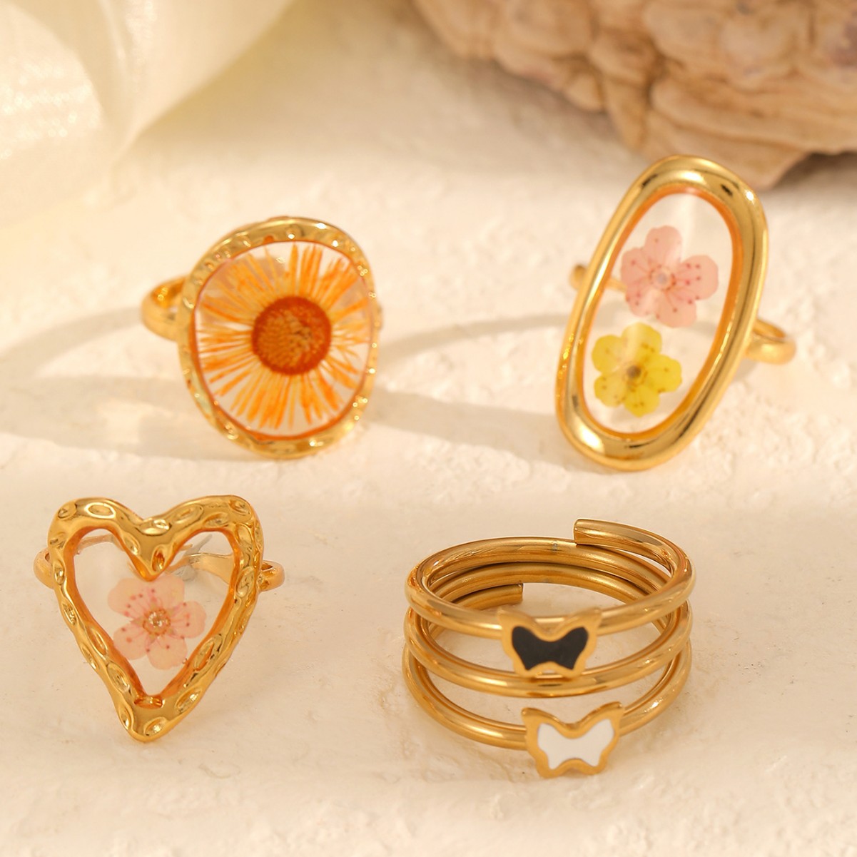 Handmade Dried Flower Niche Designer-Style Ring