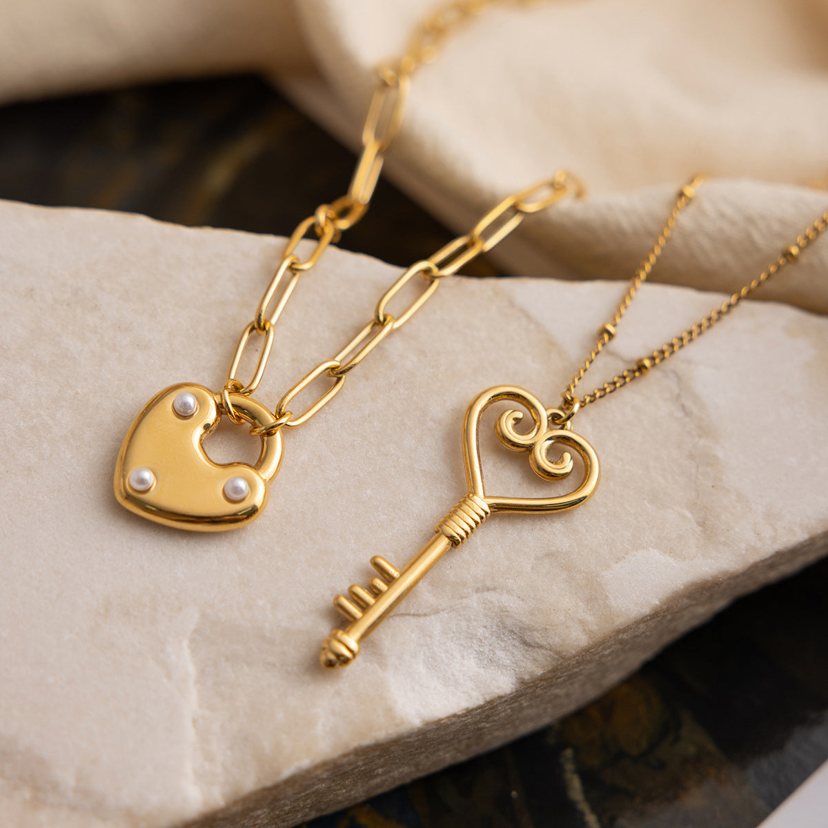 18K Stainless Steel Heart Key Lock Pendant Necklace For Women